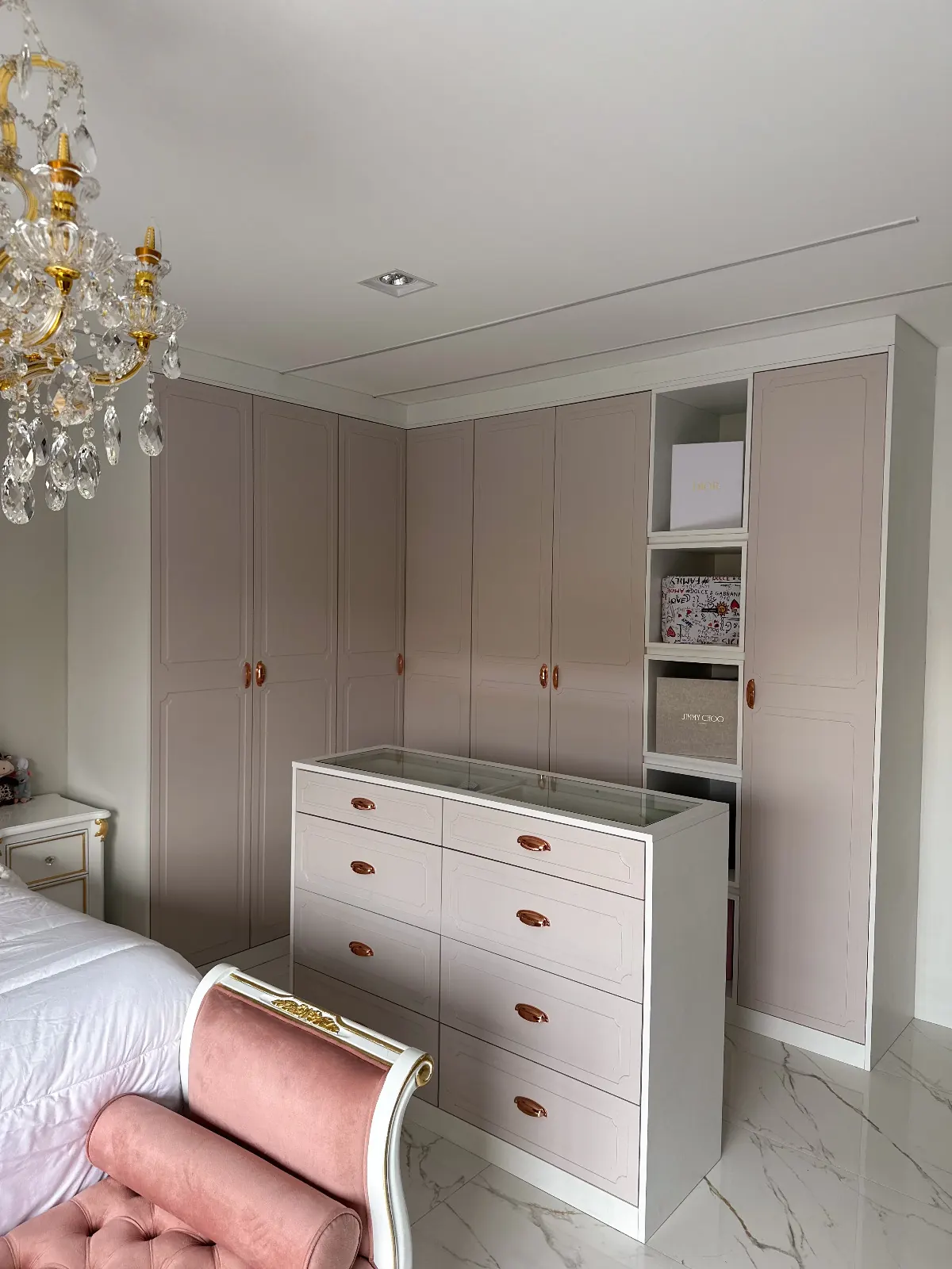 Dormitorio planejado aconchegante
